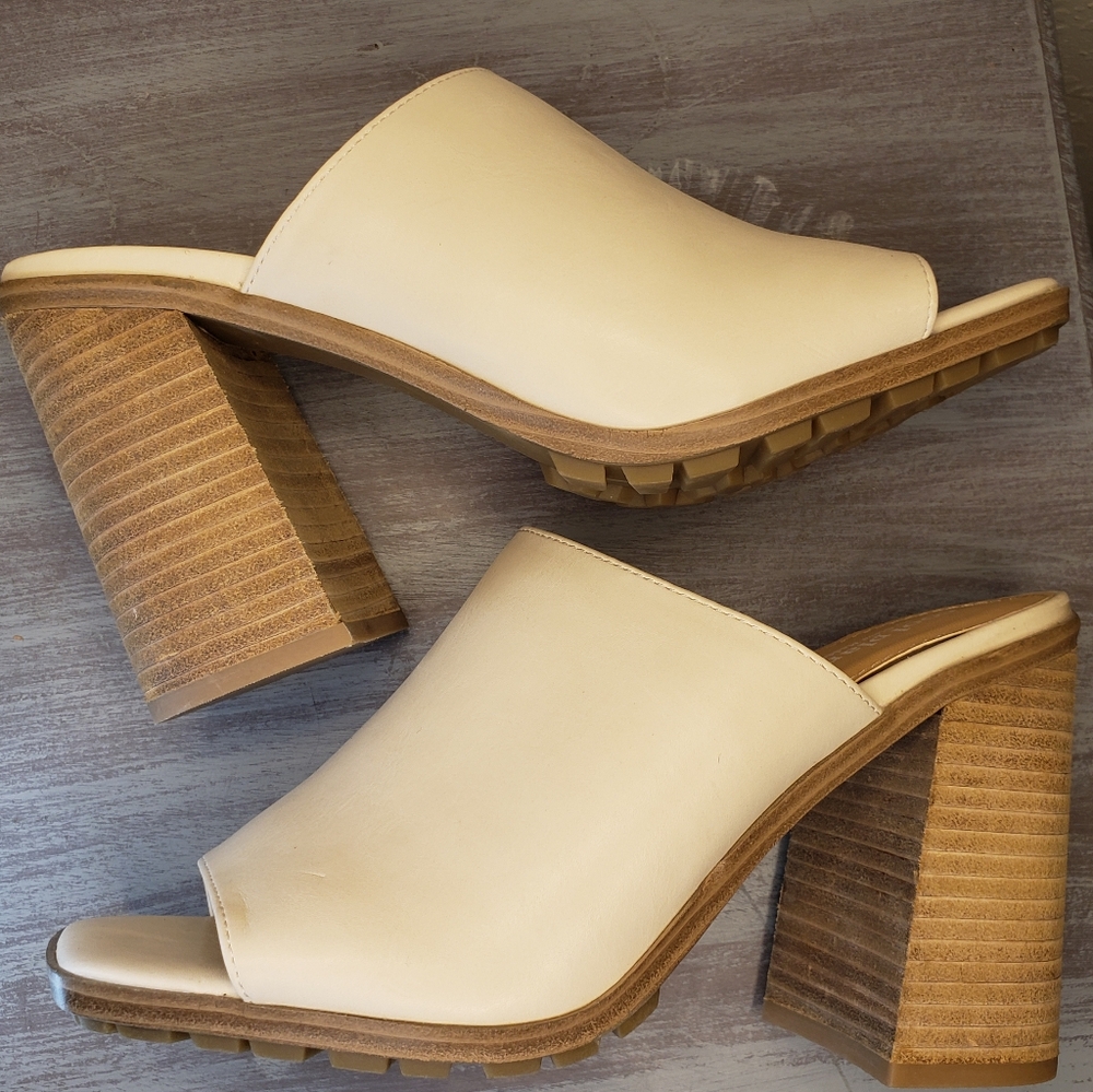 Cool Planet By Steve Madden Block Heeled Cream Mules Size 10 (B3)